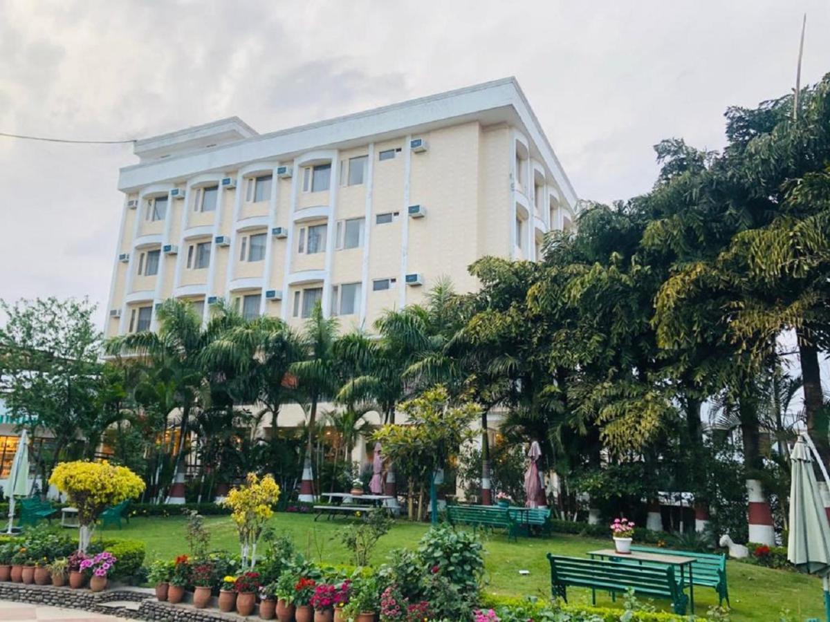 Hotel Bali Resort Extension Katra  Luaran gambar